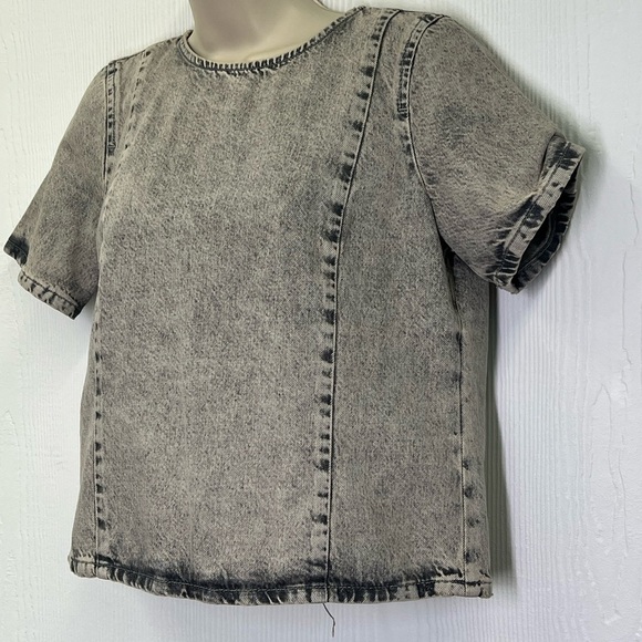 Zara - Black And White Stonewashed Crewneck Button Down Back Shirt Size Medium - Picture 4 of 10